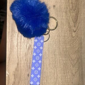 Women key chain / credit card puller